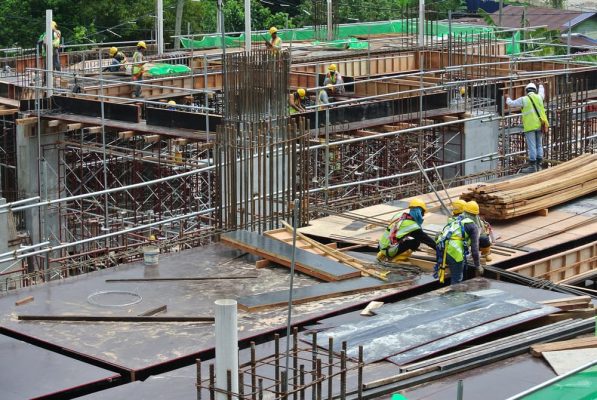 film faced plywood used in concrete formwork construction